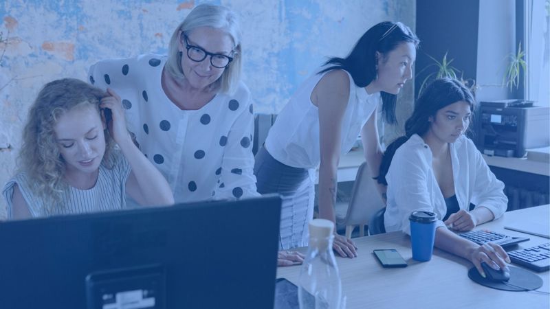 Administrative medarbejdere i boligorganisation reducerer fejl og arbejdstid gennem workforce management systemer